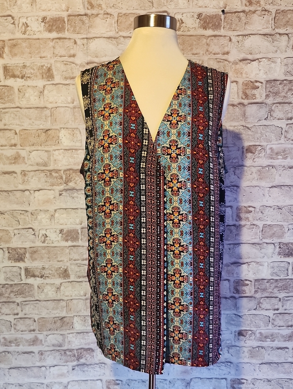 DR2 Black Paisley Print Sleeveless Top with Turquoise & Rust Accents